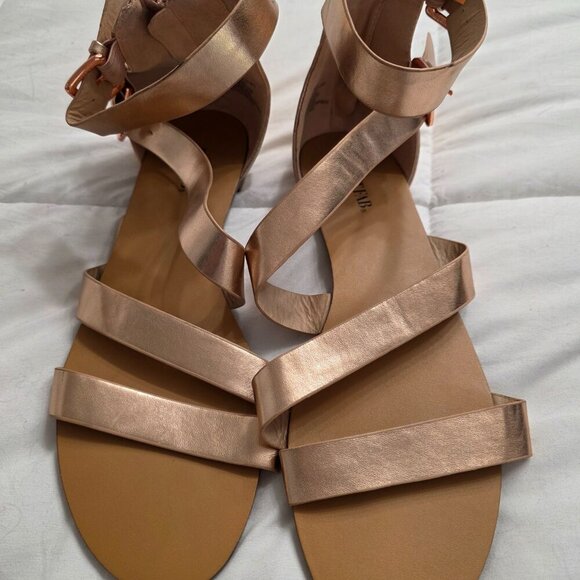 JustFab Women’s Rose Gold Strappy Sandals Size 9 - Picture 2 of 6